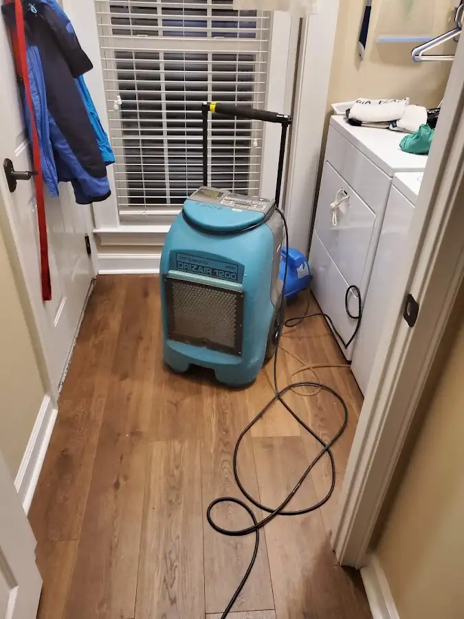 Commercial dehumidifier deployed for Flood Damage Cleanup in Peoria Heights